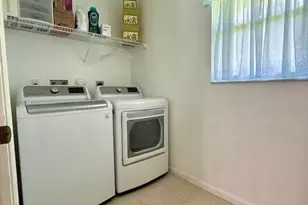 228 Park Rd N, Royal Palm Beach, FL 33411 - Photo 9