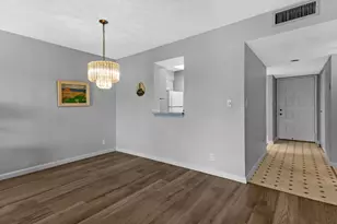 2209 S Cypress Bend Dr, Pompano Beach, FL 33069 - Photo 5