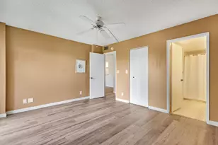 2209 S Cypress Bend Dr, Pompano Beach, FL 33069 - Photo 21