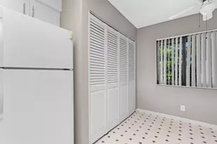 2209 S Cypress Bend Dr, Pompano Beach, FL 33069 - Photo 29