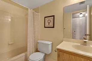 2209 S Cypress Bend Dr, Pompano Beach, FL 33069 - Photo 25