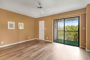 2209 S Cypress Bend Dr, Pompano Beach, FL 33069 - Photo 19