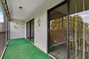 2209 S Cypress Bend Dr, Pompano Beach, FL 33069 - Photo 31