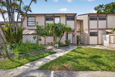110 Sherwood Circle #4C, Jupiter, FL 33458 - Photo 3