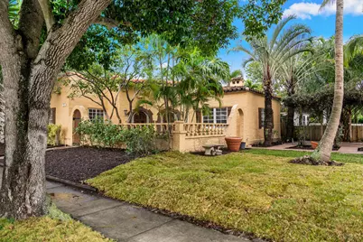 735 Colonial Road, West Palm Beach, FL 33405 - Photo 1