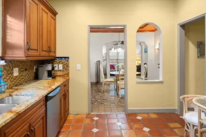 735 Colonial Road, West Palm Beach, FL 33405 - Photo 3