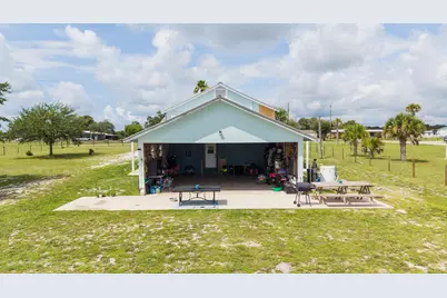19695 NW 80th Drive, Okeechobee, FL 34972 - Photo 15