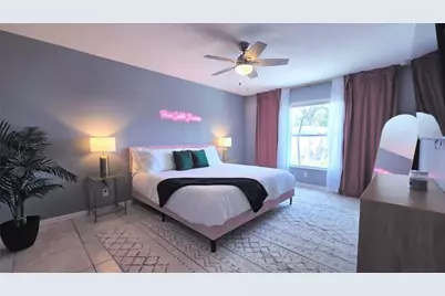 302 NE Greenbrier Avenue, Port Saint Lucie, FL 34983 - Photo 23