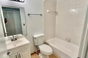 741 NW 104th Ave, Pembroke Pines, FL 33026 - Photo 9
