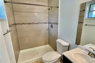 741 NW 104th Ave, Pembroke Pines, FL 33026 - Photo 3