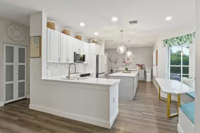 10848 Tamoron Lane, Boca Raton, FL 33498 - Photo 13