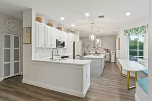 10848 Tamoron Ln, Boca Raton, FL 33498 - Photo 13