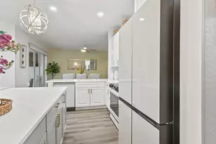 10848 Tamoron Ln, Boca Raton, FL 33498 - Photo 15