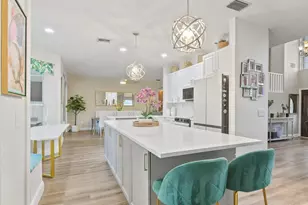 10848 Tamoron Ln, Boca Raton, FL 33498 - Photo 11