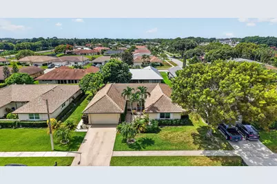 10300 Greentrail Drive N, Boynton Beach, FL 33436 - Photo 43