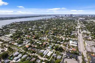 526 38th St, West Palm Beach, FL 33407 - Photo 31