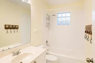 6711 Green Island Cir, Lake Worth, FL 33463 - Photo 17
