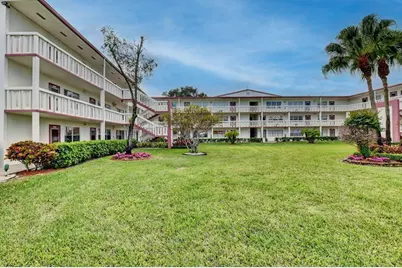 571 Fanshaw N, Boca Raton, FL 33434 - Photo 1