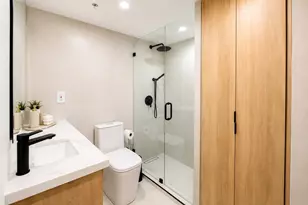 1500 Bay Rd, Miami Beach, FL 33139 - Photo 9