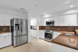 753 Villa Portofino Cir, Deerfield Beach, FL 33442 - Photo 23
