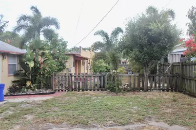 519 N J Street #1, Lake Worth Beach, FL 33460 - Photo 17