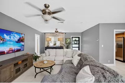 254 NW 6th Avenue, Boca Raton, FL 33432 - Photo 7