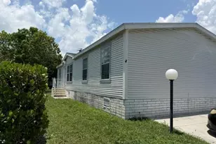 241 Lakeview Dr, Coconut Creek, FL 33073 - Photo 1