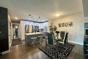 140 Cypress Club Dr, Pompano Beach, FL 33060 - Photo 1