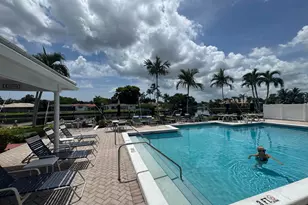 140 Cypress Club Dr, Pompano Beach, FL 33060 - Photo 29
