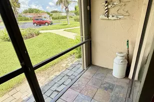 1901 NE Collins Cir, Jensen Beach, FL 34957 - Photo 9