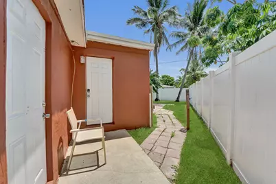1302 S 23rd Avenue, Hollywood, FL 33020 - Photo 15