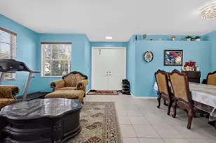 9080 Dupont Pl, Wellington, FL 33414 - Photo 13