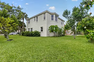 9080 Dupont Pl, Wellington, FL 33414 - Photo 43