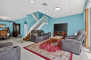 9080 Dupont Pl, Wellington, FL 33414 - Photo 11