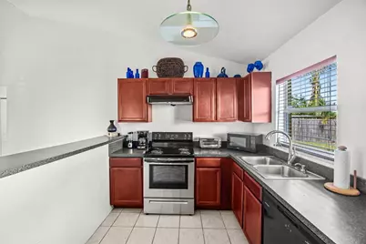 913 SE Forrest Park Drive, Stuart, FL 34994 - Photo 11