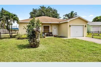 913 SE Forrest Park Drive, Stuart, FL 34994 - Photo 3