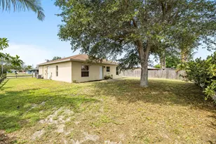 913 SE Forrest Park Dr, Stuart, FL 34994 - Photo 23