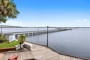 913 SE Forrest Park Dr, Stuart, FL 34994 - Photo 31