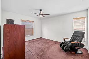 913 SE Forrest Park Dr, Stuart, FL 34994 - Photo 13