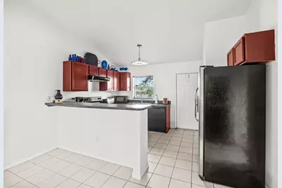 913 SE Forrest Park Drive, Stuart, FL 34994 - Photo 9
