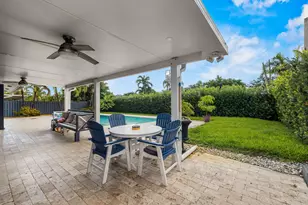 1310 NE 46th St, Oakland Park, FL 33334 - Photo 9