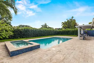 1310 NE 46th St, Oakland Park, FL 33334 - Photo 5