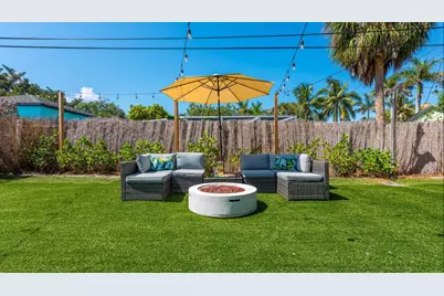 138 E 22nd Court, Riviera Beach, FL 33404 - Photo 5