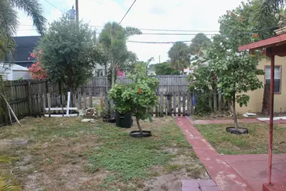 519 N J Street, Lake Worth Beach, FL 33460 - Photo 9