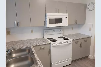 128 SW Peacock Boulevard #15-203, Port Saint Lucie, FL 34986 - Photo 5