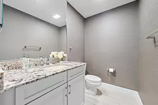 411 Bay Colony Dr N, Juno Beach, FL 33408 - Photo 11