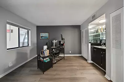 5190 Las Verdes Circle #214, Delray Beach, FL 33484 - Photo 5