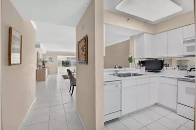 14096 Huntington Pointe Drive #309, Delray Beach, FL 33484 - Photo 3