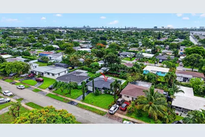 4670 NE 4th Avenue, Oakland Park, FL 33334 - Photo 69