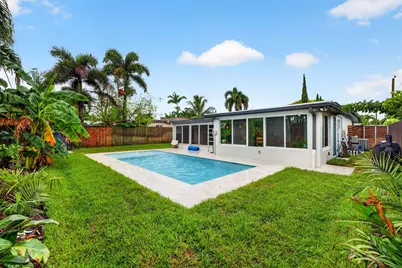 4670 NE 4th Avenue, Oakland Park, FL 33334 - Photo 41
